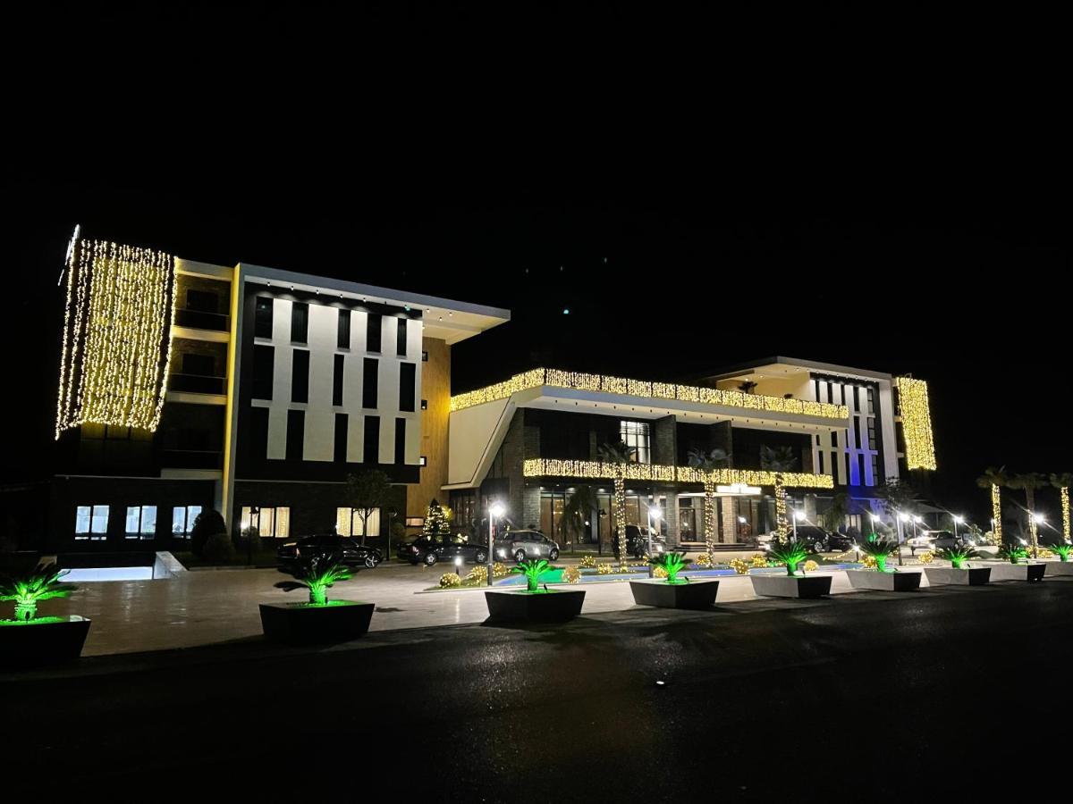 Koplik Deluxe Resort And Spa מראה חיצוני תמונה